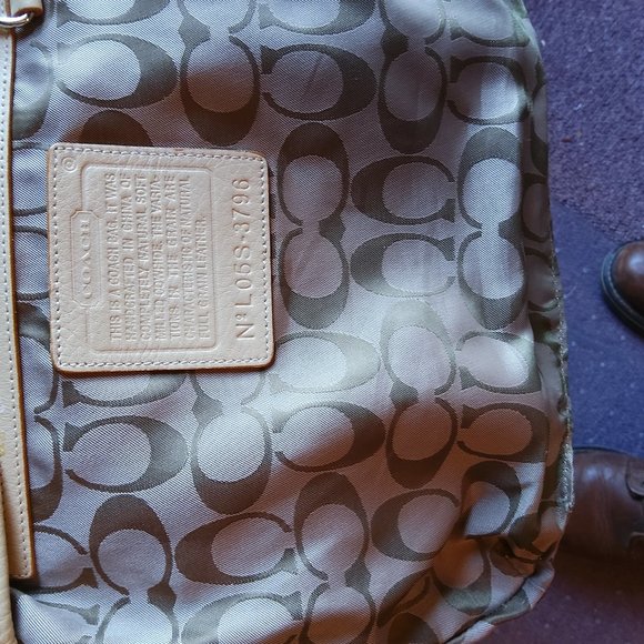 Coach Cross Body Purse - Picture 7 of 7